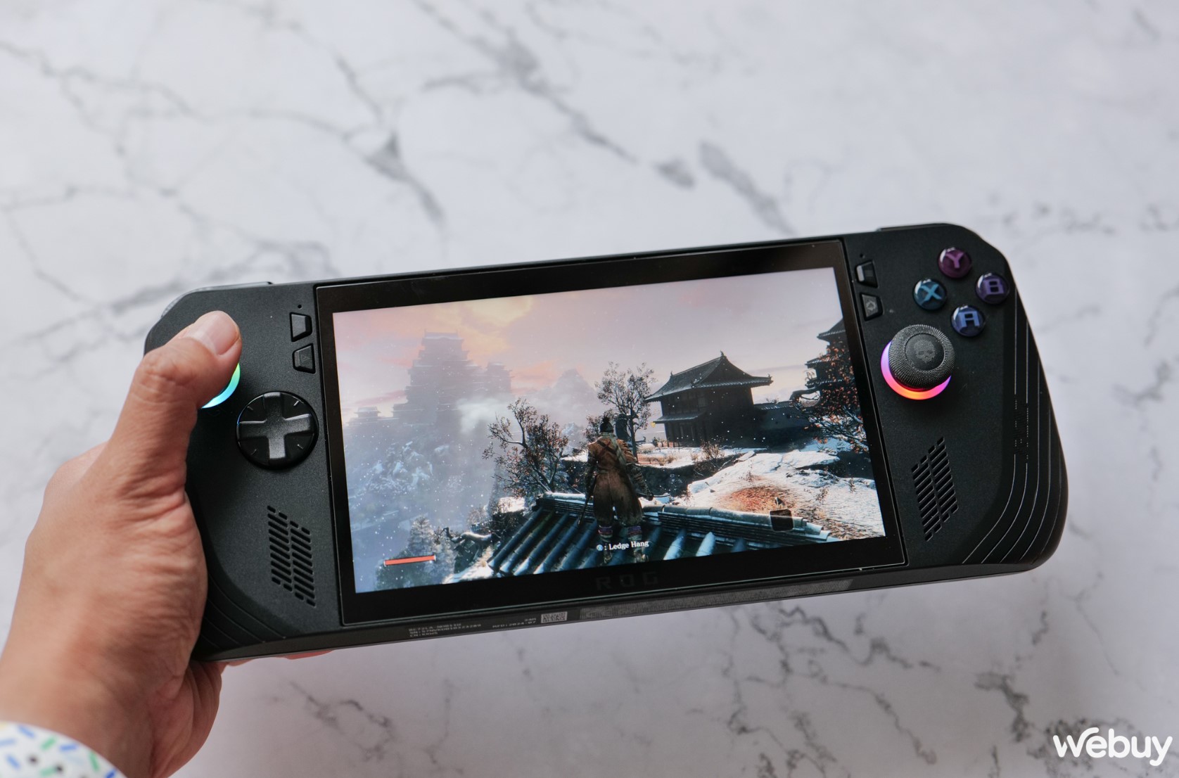 Đánh giá Asus ROG Ally X sau gần 1 tháng sử dụng: Xứng đáng là chiếc handheld triển vọng của năm- Ảnh 8. Đánh giá Asus ROG Ally X sau gần 1 tháng sử dụng: Xứng đáng là chiếc handheld triển vọng của năm- Ảnh 8.